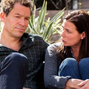 The Affair: Maura Tierney e Dominic West in una scena
