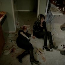 Sons of Anarchy: una drammatica foto della morte di Tara