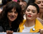Rose McGowan scarica Asia Argento: 'Era mia amica' e spara nuove accuse