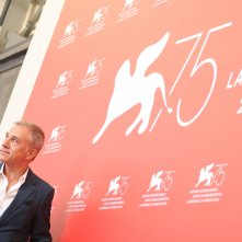 Venezia 2018: l'arrivo di Christoph Waltz al photocall delle giurie