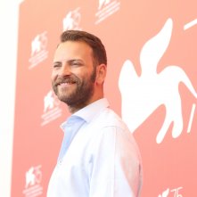 Venezia 2018: Alessandro Borghi al photocall di Sulla mia pelle