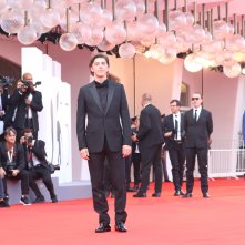 Venezia 2018: Michele Riondino sul red carpet di apertura