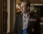 The Crown 3: Tobias Menzies è il Principe Filippo in una nuova foto