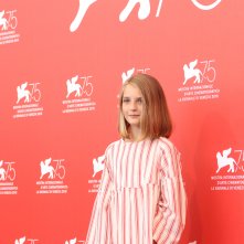 Venezia 2018: una piccola interprete al photocall de L'amica geniale