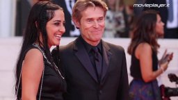 Willem Dafoe, Vince Vaughn e Mads Mikkelsen sul red carpet di Venezia 75
