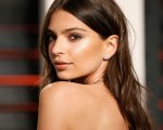 Emily Ratajkowski svela il suo make-up da 5 minuti!