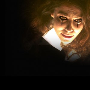 The Most Assassinated Woman in the World: una scena con Anna Mouglalis