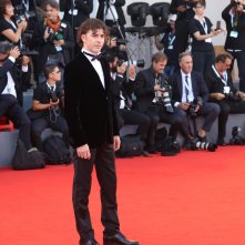 Venezia 2018: il padrino della manifestazione Michele Riondino sul red carpet di chiusura