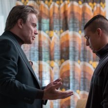 Gotti - Il primo padrino: John Travolta e Spencer LoFranco in una scena del film