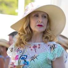 Sharp Objects: Patricia Clarkson in una scena della mini serie