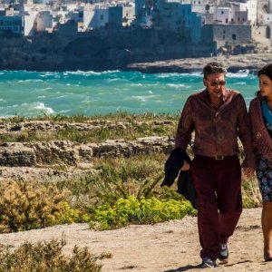 Ricchi di fantasia: Sergio Castellitto e Sabrina Ferilli in una scena del film