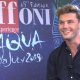 Jeremy Irvine su Mamma Mia! 2: 'Sono il giovane Pierce Brosnan, il prossimo James Bond in spandex!'