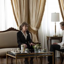 The First: Natascha McElhone e Jeannie Berlin nell'episodio Where Life Is