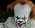 It: Capitolo 2, Pennywise incontra Richard nelle nuove foto