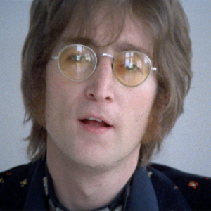 Imagine: un primo piano di John Lennon