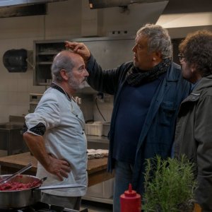 Non è vero ma ci credo: Paolo Vita e Maurizio Mattioli in una scena del film