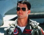 Top Gun: Maverick, Tom Cruise con la tuta da pilota sul set del film