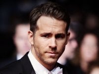 Taranto, negozianti in rivolta contro il film con Ryan Reynolds!