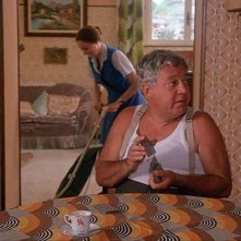 Paolo Villaggio in una scena di Fantozzi va in pensione