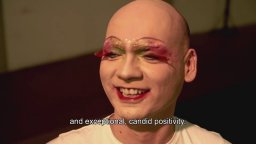 Essere Divina - Trailer