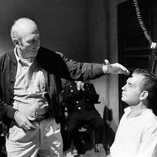 La morte legale: Giuliano Montaldo sul set in un'immagine tratta dal documentario