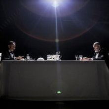 Il banchiere anarchico: Giulio Base e Paolo Fosso in una scena