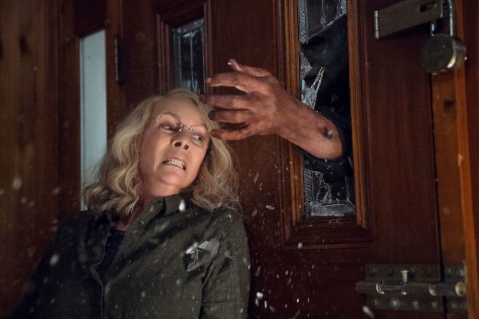 Halloween: Jamie Lee Curtis in una scena concitata