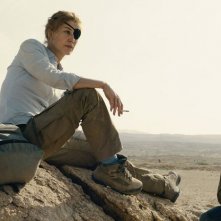A Private War: Rosamund Pike e Jamie Dornan in un momento del film