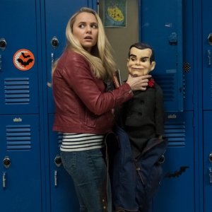 Piccoli brividi 2: I fantasmi di Halloween, Madison Iseman in una scena del film