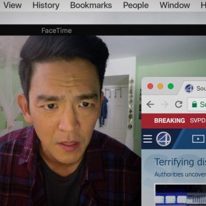 Searching: John Cho in una scena del film