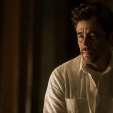 Soldado: Benicio Del Toro in una scena del film