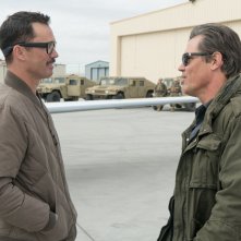 Soldado: Josh Brolin e Jeffrey Donovan in un momento del film