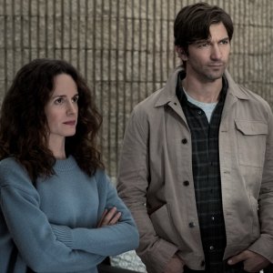 The Haunting of Hill House: Elizabeth Reaser in una scena