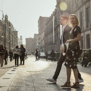 The Romanoffs: Radha Mitchell nell'episodio Panorama