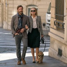 The Romanoffs: Aaron Eckhart, Marthe Keller nell'episodio The Violet Hour