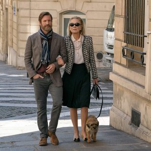 The Romanoffs: Aaron Eckhart, Marthe Keller nell'episodio The Violet Hour