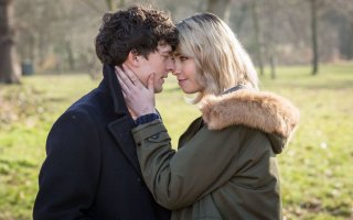 Morto Tra Una Settimana Aneurin Barnard Freya Mavor