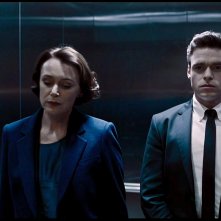Bodyguard: Richard Madden e Keeley Hawee in una scena
