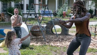 Walking Dead Warning Signs 645X370