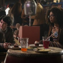 Le terrificanti avventure di Sabrina: Jaz Sinclair, Lachlan Watson in una scena