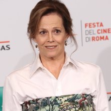 Roma 2018: Sigourney Weaver mentre posa al photocall