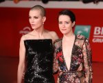 Claire Foy e Sylvia Hoeks affascinano Il red carpet di Roma 2018