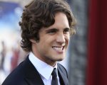 Monster Hunter: Diego Boneta sul set nei panni del Sergente Marshall (FOTO)