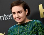 Lena Dunham autrice di un dramma sui rifugiati prodotto da Spielberg e Abrams