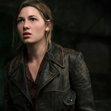 Overlord: Mathilde Ollivier in un momento del film