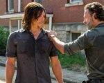 The Walking Dead 9: Norman Reedus svela un segreto dell'ultima scena di Andrew Lincoln