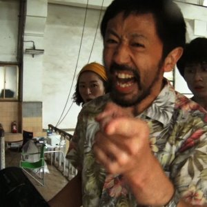 Zombie contro zombie: un'immagine tratta dal film