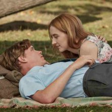 Chesil Beach - Il segreto di una notte: Saoirse Ronan e Billy Howle in un momento del film