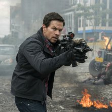 Red Zone - 22 miglia di fuoco: Mark Wahlberg in una scena del film