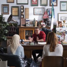 La prima pietra: Corrado Guzzanti in una scena del film